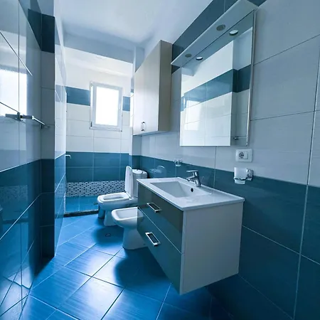 Lejlighed H-apartment Lungo Mare